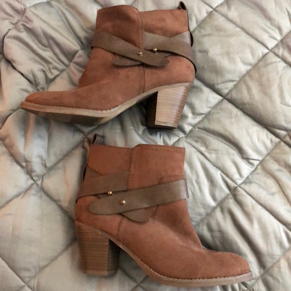 Old Navy booties
